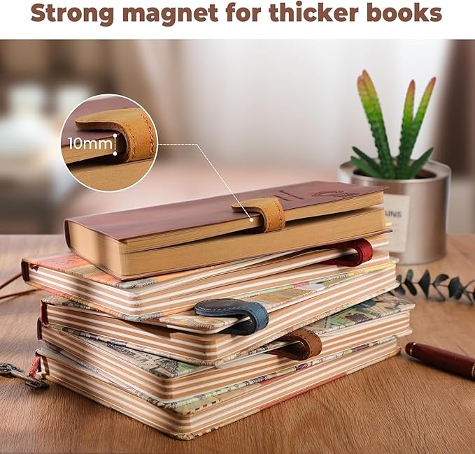 Personalized Magnetic Leather Bookmark, 26 Letters Custom Leather Bookmarks, Handmade, Leather Magnetic Bookmark for Book Lovers Readers Women Kid(Black，U）