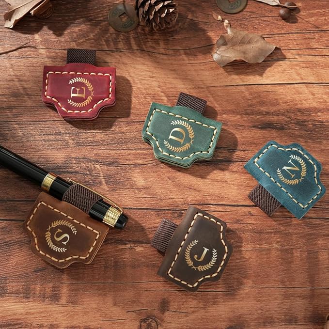 Personalized Mark Bookmark with Pen Holder, Leather Magnetic Book Marker 26 Letters,Custom Initials Page Marks, Gifts for Book Lovers Readers Men Women (Brown, D)